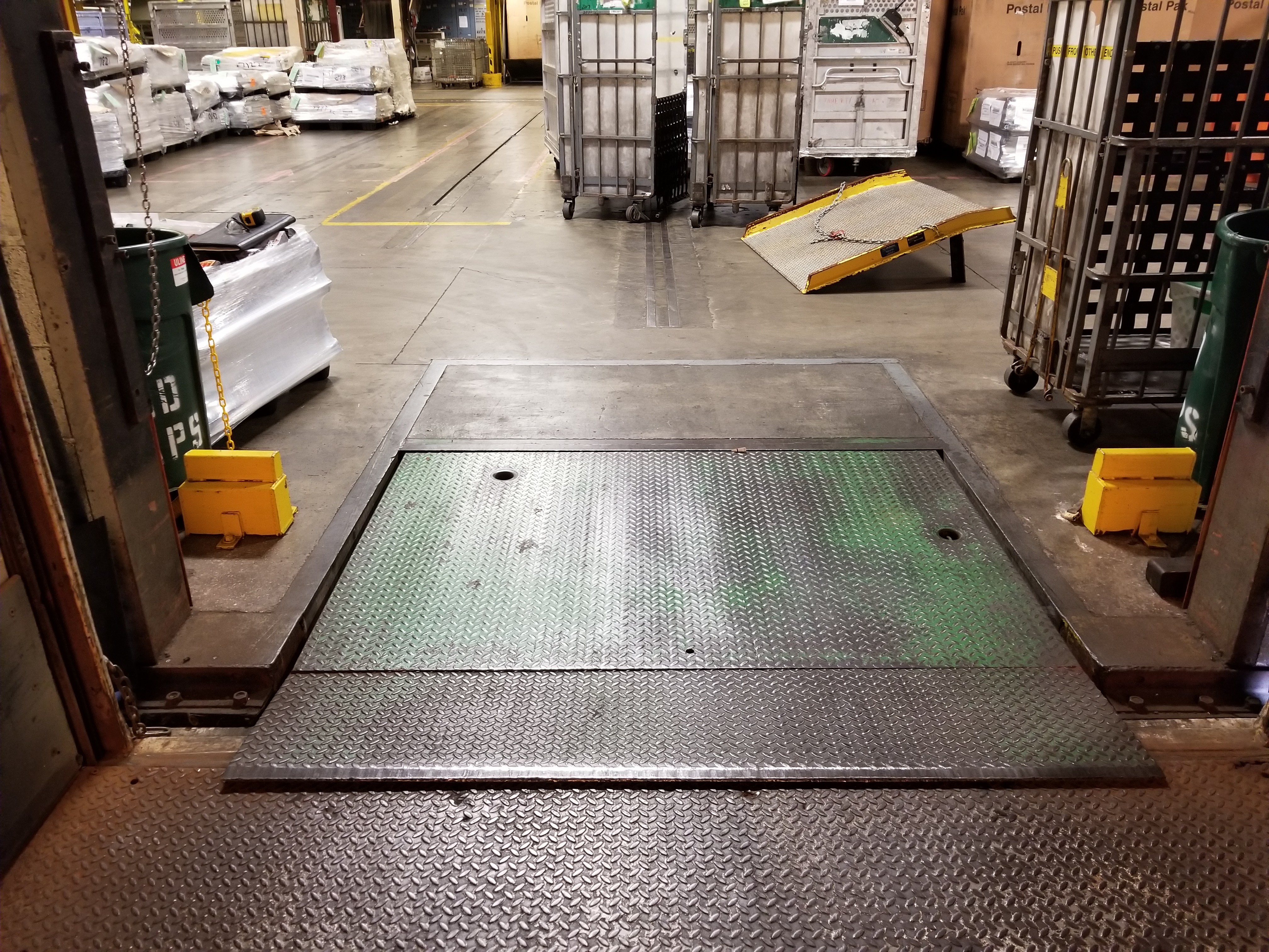 Dock Leveler Active in Trailer