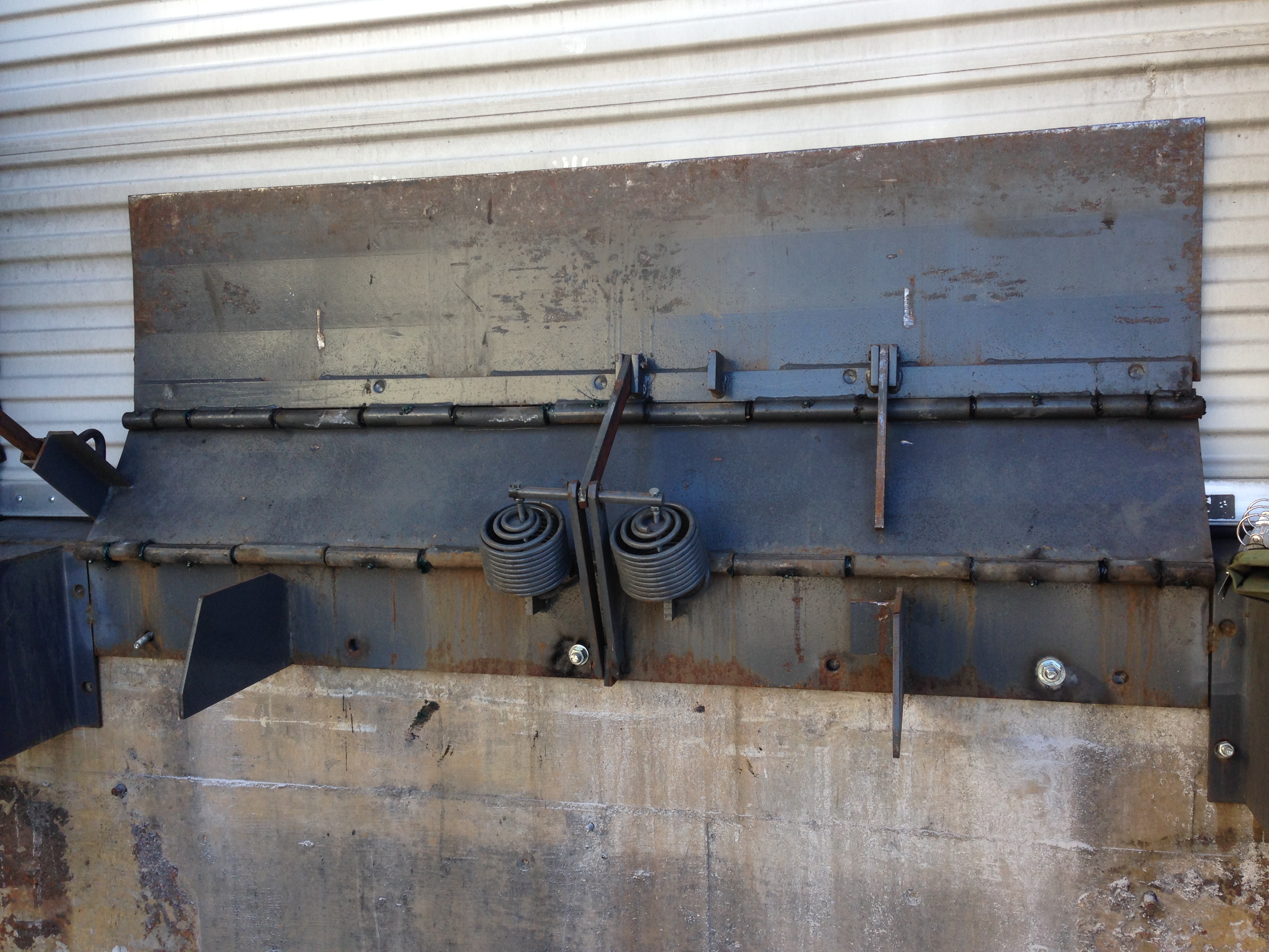 Edge of Dock Leveler